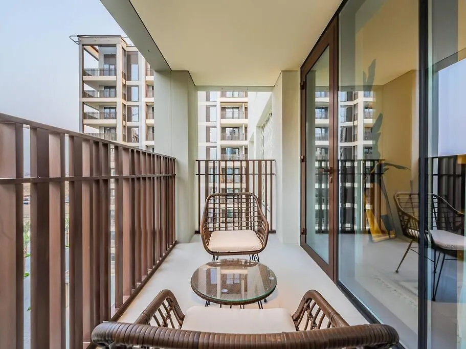 Apartment Coastal Charm Casita : 1Br Creek Beach Elegance Dubai